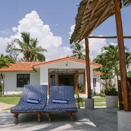 Oasys House - Beautiful Private Beach Front Home Msambweni Exterior photo