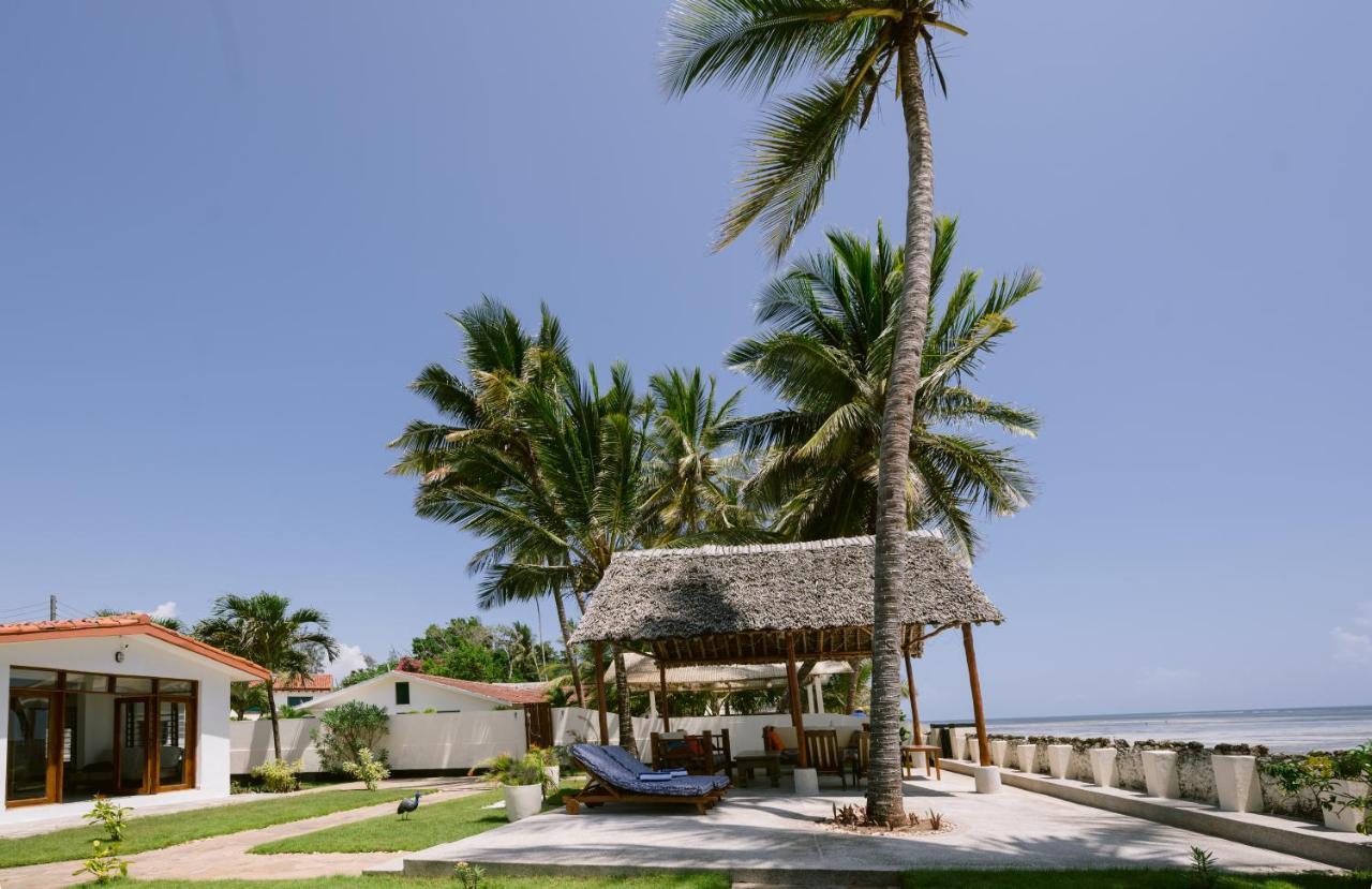 Oasys House - Beautiful Private Front *