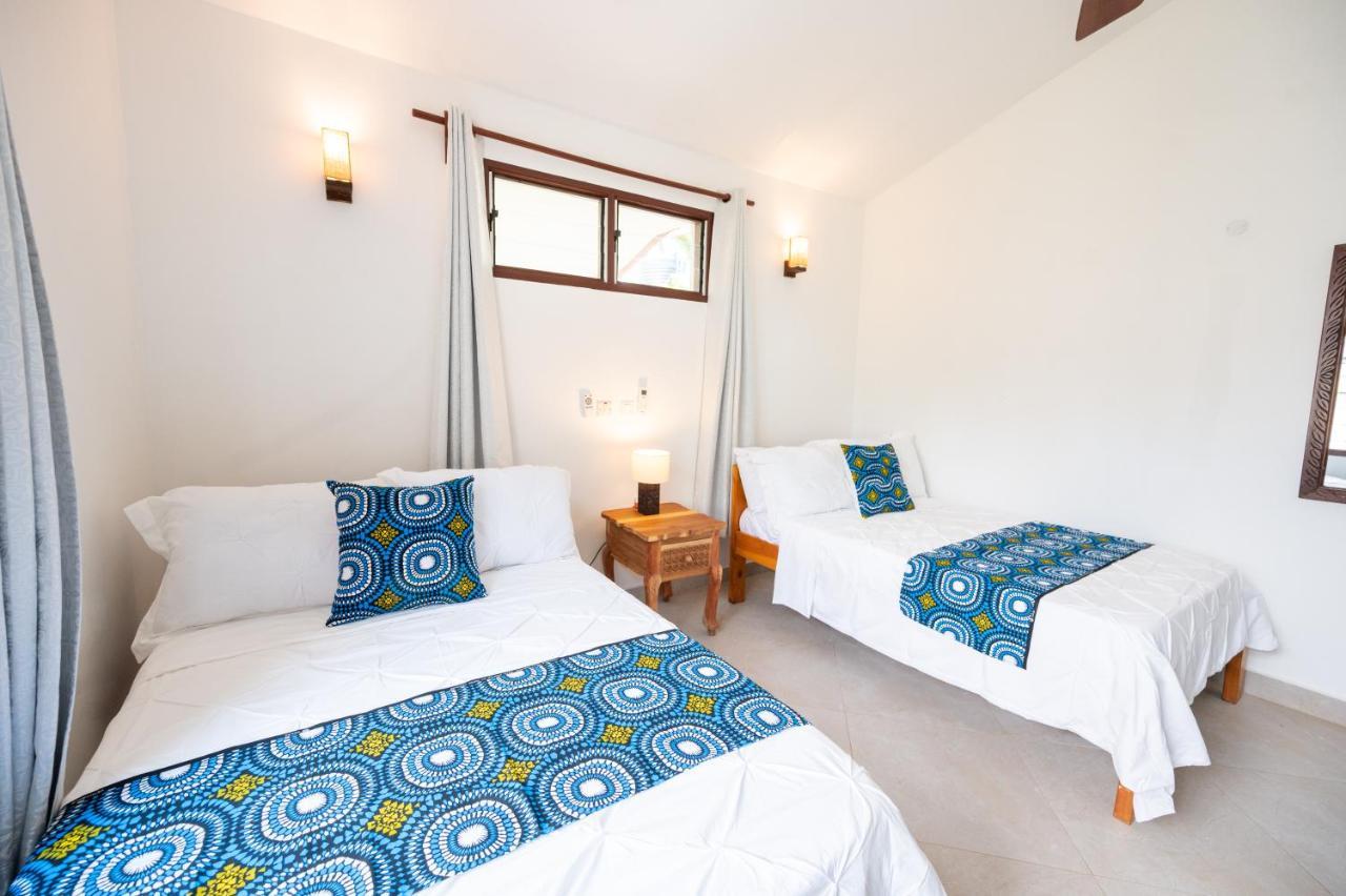 Oasys House - Beautiful Private Front Holiday home
