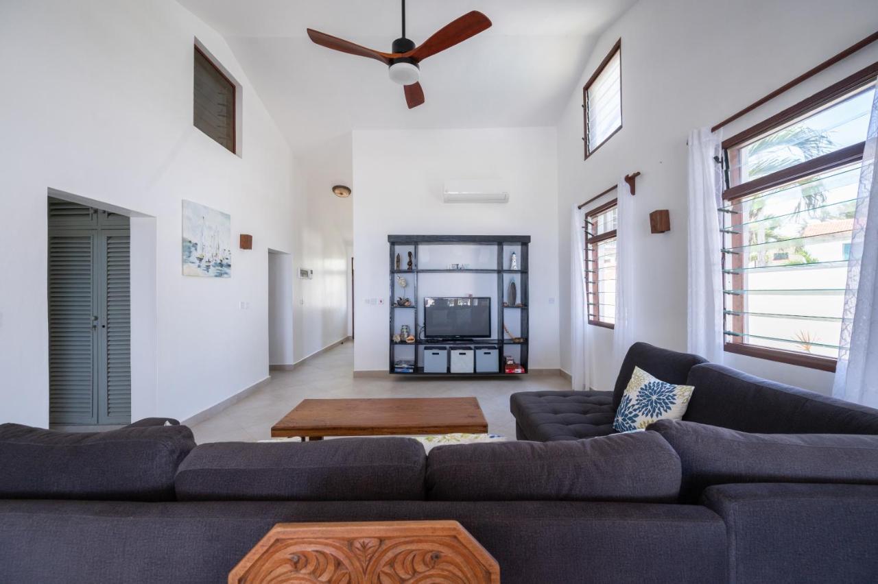 Holiday home Oasys House - Beautiful Private Front Msambweni